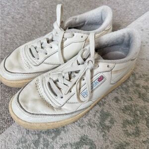 Reebok Classic Club C Vintage MENs sizing